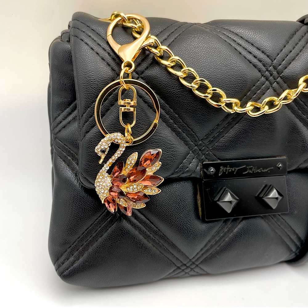 AMBER SWAN | Rhinestone Bag Charm | Keychain (Brand New!) 💘✨